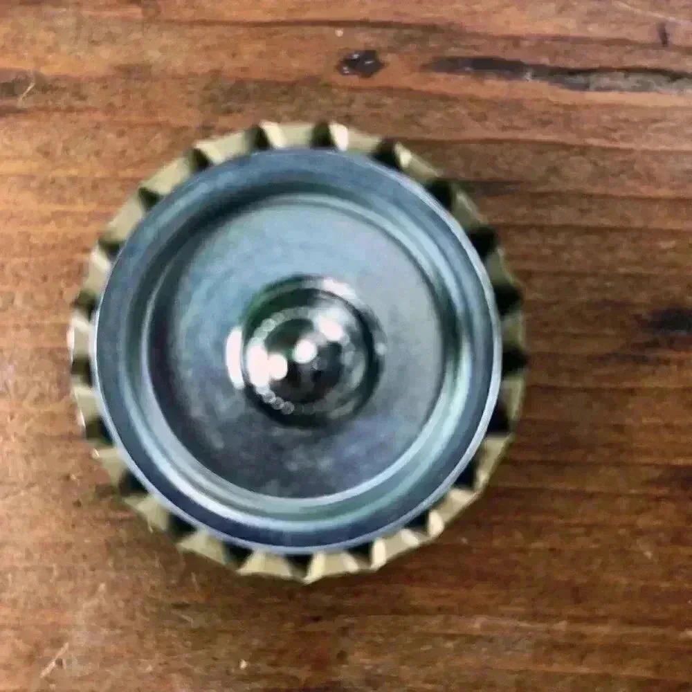 3 Vintage Bottlecap Pins Nifty, Jurk, Grapette - Picture 5 of 9